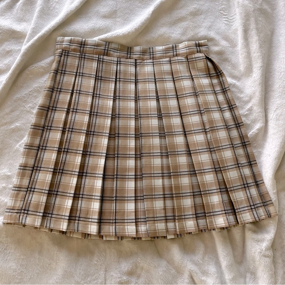 NWOT Light Academia Pleated Cream Skirt